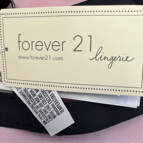 Forever 21 Black Bra 32C NWT – Velvet Bands & Underwire - Picture 11 of 12